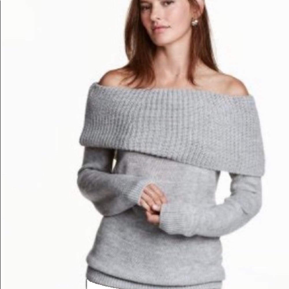 H&M Chunky and Oversized Off-the-Shoulder Sweater